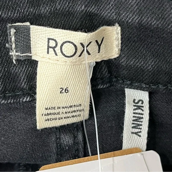ROXY NWT COOL MEMORY BLACK SKINNY JEANS 26 - Picture 13 of 15